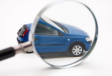 Kfz-Versicherung - Foto: Andrea Warnecke/dpa-tmn