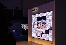 &laquo;The Wall&raquo; Samsung - Foto: Andrea Warnecke/dpa-tmn