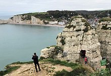 Kreidefelsen von Etretat - Michael Evers/dpa