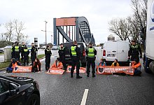 Letzte Generation - Jonas Walzberg/dpa