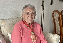 Elisabeth Peters - 1 - Nina Schroeder