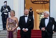 Niederl&auml;ndisches K&ouml;nigspaar in Berlin - Foto: Bernd von Jutrczenka/dpa