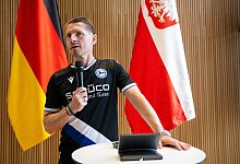 Artur Wichniarek zu Gast in der polnischen Botschaft - Teresa Kröger