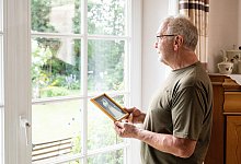 Einsamkeit im Alter - Benjamin Nolte/dpa-tmn