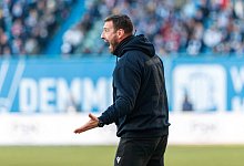 Trainer Mitch Kniat (Arminia); GER, FC Hansa Rostock vs. Arminia Bielefeld, Fußball, Männer, 3. Liga, 15.Spieltag, Spiel - IMAGO/Andy Bünning
