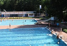Blick &uuml;ber das Freibad Blomberg - Archivfoto: Nico Duellmann