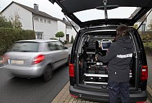 Blitzerwagen an der Weerth-Schule - Archivfoto: Bernhard Preuss
