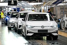 Bundeskanzler Scholz besucht das VW-Werk in Emden - picture alliance/dpa