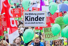 Wohlfahrtverbände protestieren gegen geplante Kürzungen - picture alliance/dpa