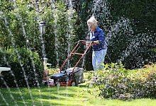 Rasensprenger - Foto: Nestor Bachmann/dpa-tmn