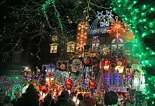 Weihnachtshaus in Dyker Heights - Christina Horsten/dpa