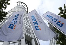 DZ Bank in Frankfurt am Main - Arne Dedert/dpa