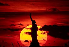 Sonnenuntergang in New York - Julia Nikhinson/AP/dpa