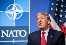 Trump bei Nato-Gipfel - Foto: Michael Kappeler/dpa