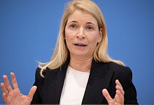 Neue Bahn-Strategie wird vorgestellt - Andreas Gora/dpa