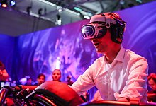 Ministerpr&auml;sident W&uuml;st bei der Gamescom - Oliver Berg/dpa