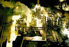 Gro&szlig;brand in Industrieanlage - 188 Einsatzkr&auml;fte vor Ort - -/Feuerwehr Steinheim/dpa