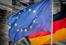 Flaggen - Foto: Kay Nietfeld/dpa