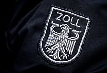 Zoll Illustration - Sina Schuldt/dpa