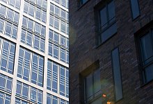 Bürohochhaus in Berlin - Andrea Warnecke/dpa-tmn