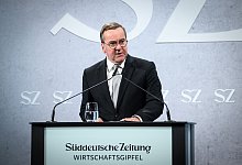 18. Wirtschaftsgipfel der Süddeutschen Zeitung - Bernd von Jutrczenka/dpa