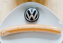 Currywürste von Volkswagen - Julian Stratenschulte/dpa