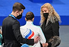 Eteri Tutberidse ist die Trainerin der russischen Eiskunstl&auml;uferin Kamila Walijewa. - Peter Kneffel/dpa