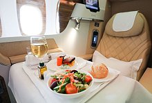 Entschädigung für Luxus-Passagiere auf Business-Platz - Christian Charisius/dpa/dpa-tmn