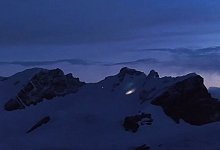 Deutsche Bergsteiger in Schweizer Alpen gerettet - -/Italienische Bergwacht/dpa