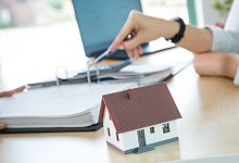 Finanztest zu Immobilienfinanzierung - Foto: Christin Klose/dpa-tmn