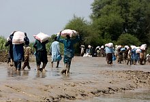 Katastrophen wie die Flut in Pakistan werfen die Menschheit laut einem UN-Bericht zur&uuml;ck. - Fareed Khan/AP/dpa
