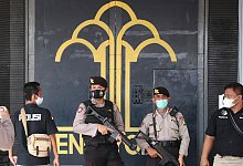 Polizeibeamte - Foto: Tatan Syuflana/AP/dpa