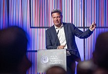 Robert Habeck (B&uuml;ndnis 90/Die Gr&uuml;nen) spricht beim Berlin Energy Transition Dialogue im Ausw&auml;rtigen Amt. - Michael Kappeler/dpa