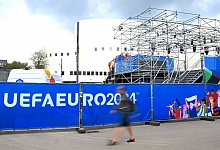Fan-Zone zur Fu&szlig;ball-EM - Federico Gambarini/dpa