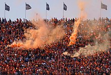 Pyrotechnik - Peter Dejong/AP/dpa