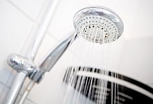 Dusche - Hauke-Christian Dittrich/dpa