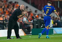 Sergej Barbarez (l) - Peter Dejong/AP/dpa