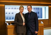 Sie sagt. Er sagt. - Julia Terjung/ZDF/dpa