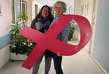 Die rosa Schleife ist das Symbol der Brustkrebs-Patientinnen. - Katrin Kantelberg