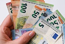 Corona-Prämien - Foto: Patrick Pleul/dpa-Zentralbild/dpa