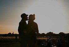 Kuss - Foto: Annette Riedl/dpa