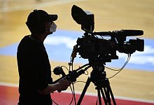 Fernseh&uuml;bertragung - Foto: Andreas Gebert/Reuters-Pool/dpa