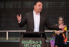 Christian Geselle (SPD), Oberb&uuml;rgermeister der Stadt Kassel, spricht bei einer Pressekonferenz zur documenta fifteen. - Swen Pf&ouml;rtner/dpa