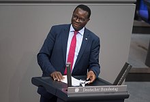 Karamba Diaby - Foto: J&ouml;rg Carstensen/dpa