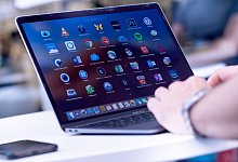 Macbook Air - Foto: Franziska Gabbert/dpa-tmn