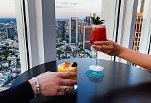 Einkehr mit Aussicht in deutschen Metropolen - Lando Hass/dpa