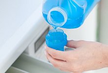 Flüssiges Waschmittel - Christin Klose/dpa-tmn