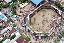 Trib&uuml;nen in Stierkampfarena in Kolumbien eingest&uuml;rzt - Foto: Uncredited/AP/dpa