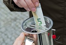 Spendenb&uuml;chse - dpa