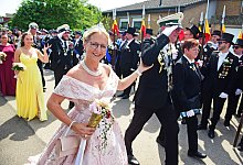 nic_3867b - Nicole Ellerbrake